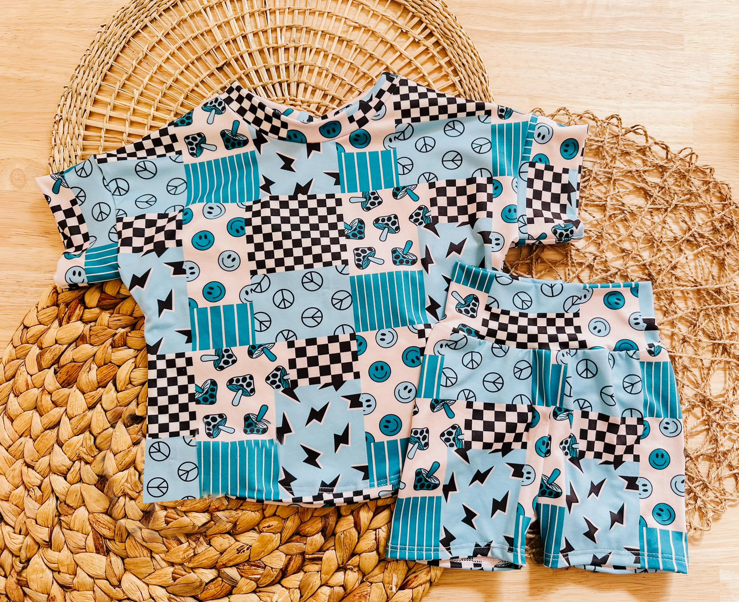 4.12 GSSO2435 Baby Girls Blue Short Sleeves Smiles Lightning Top Short Pajamas Set Pre order
