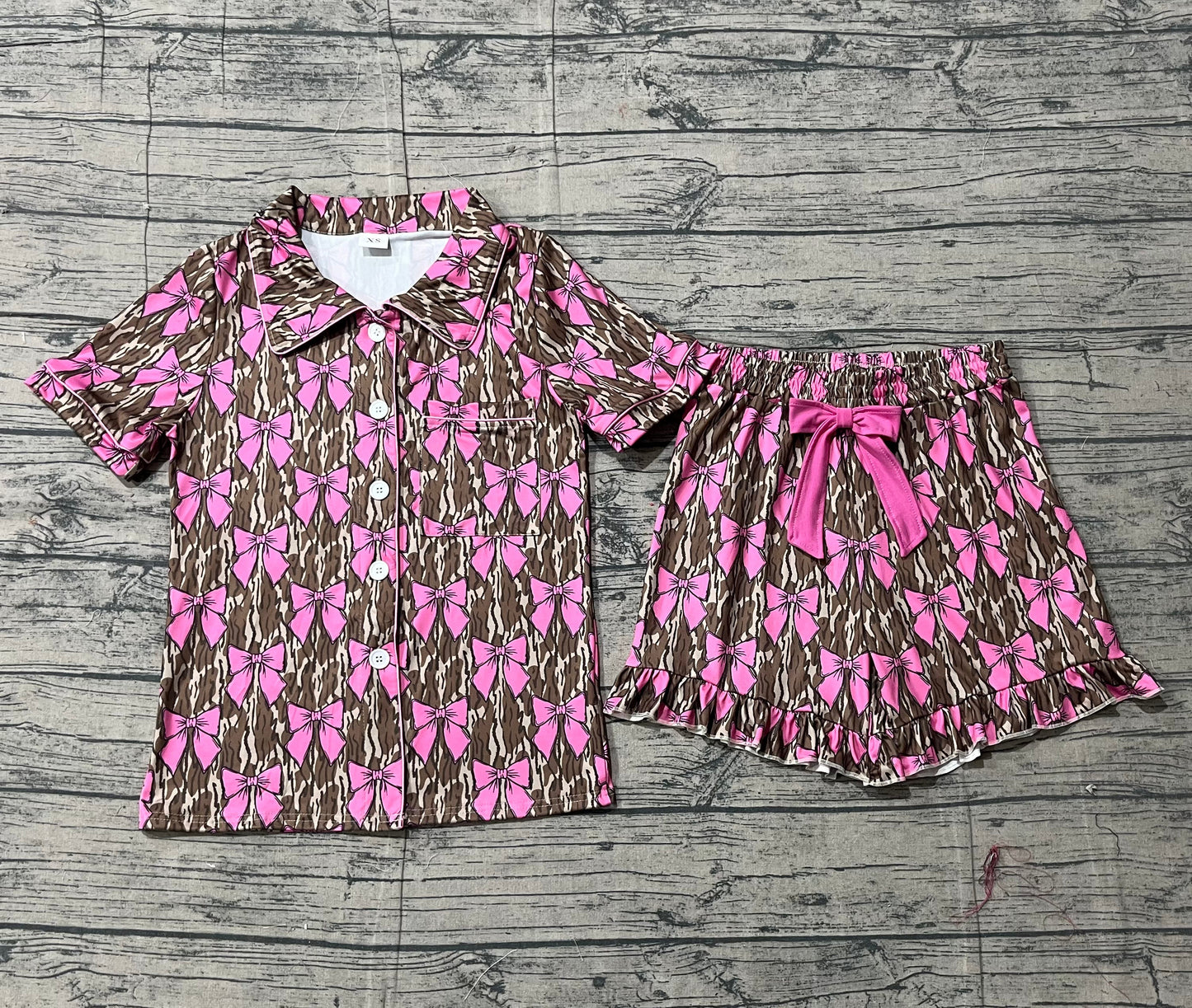 RTS Adult Women Short Sleeves Camo Buttons Pocket Shirt Ruffle Pink Bows Shorts Pajamas Set