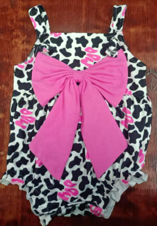 4.23 Preorder moq 5 Baby Girls Strap Pink Bow Cow Print Ruffle Rompers