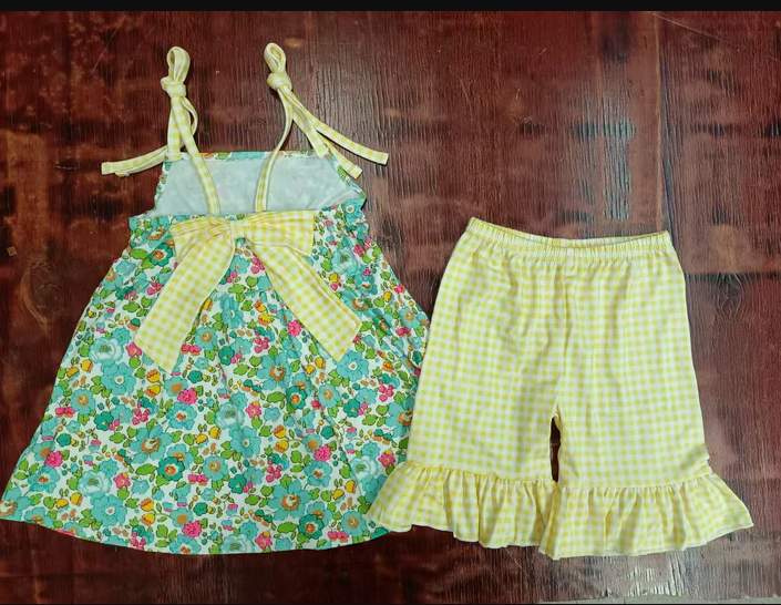 5.15 Preorder moq 5 Baby Girls Strap Green Floral Tunic Yellow Plaid Ruffle Shorts Set