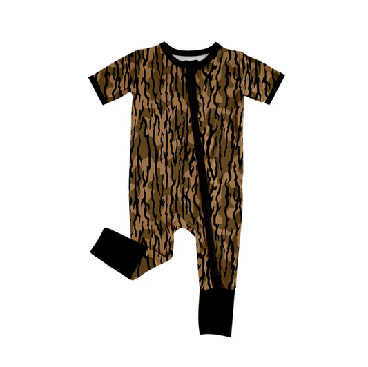 5.22 Preorder (moq 5)Baby Boys Short Sleeves Brown Bottomland Camo Zipper Rompers