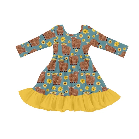 8.19 Baby Girls Highland Cow Sunflower Knee Length Dresses preorder(moq 5)