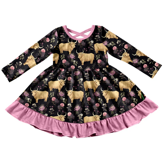 9.1 Baby Girls Highland Cow Ruffle Knee Length Dresses preorder(moq 5)