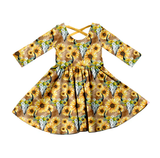 9.10 Baby Girls Western Sunflowers Cows Knee Length Dresses preorder(moq 5)