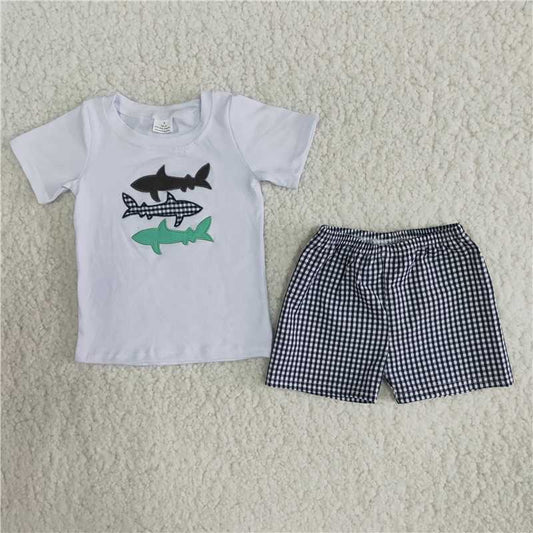 A8-23 White Embroidered Whale Short Sleeve Top Plaid Pants Set