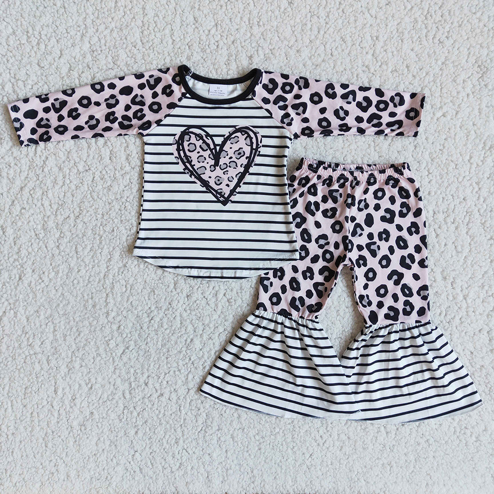 6 A30-15 New Arrival Fashion Girl Leopard Long Sleeve Top Match Bell Bottoms Valentine Kid O-Neck Design Heart Print Outfit With Stripes