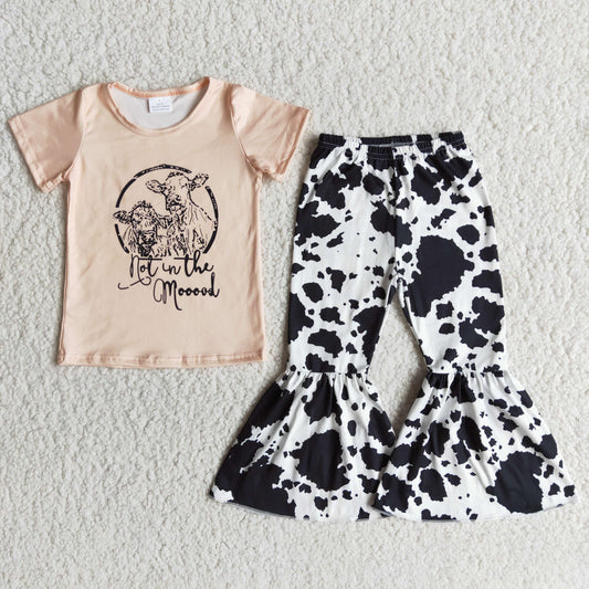 girl cute milk cow print outfit with short sleeve