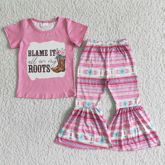 spring girl short sleeve top and bell pants outfit with boots print