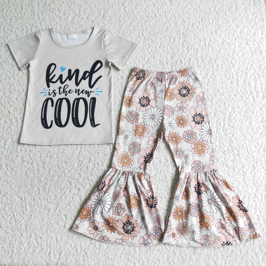 girl letter design gray short sleeve shirt and floral bell bottom 2pieces set