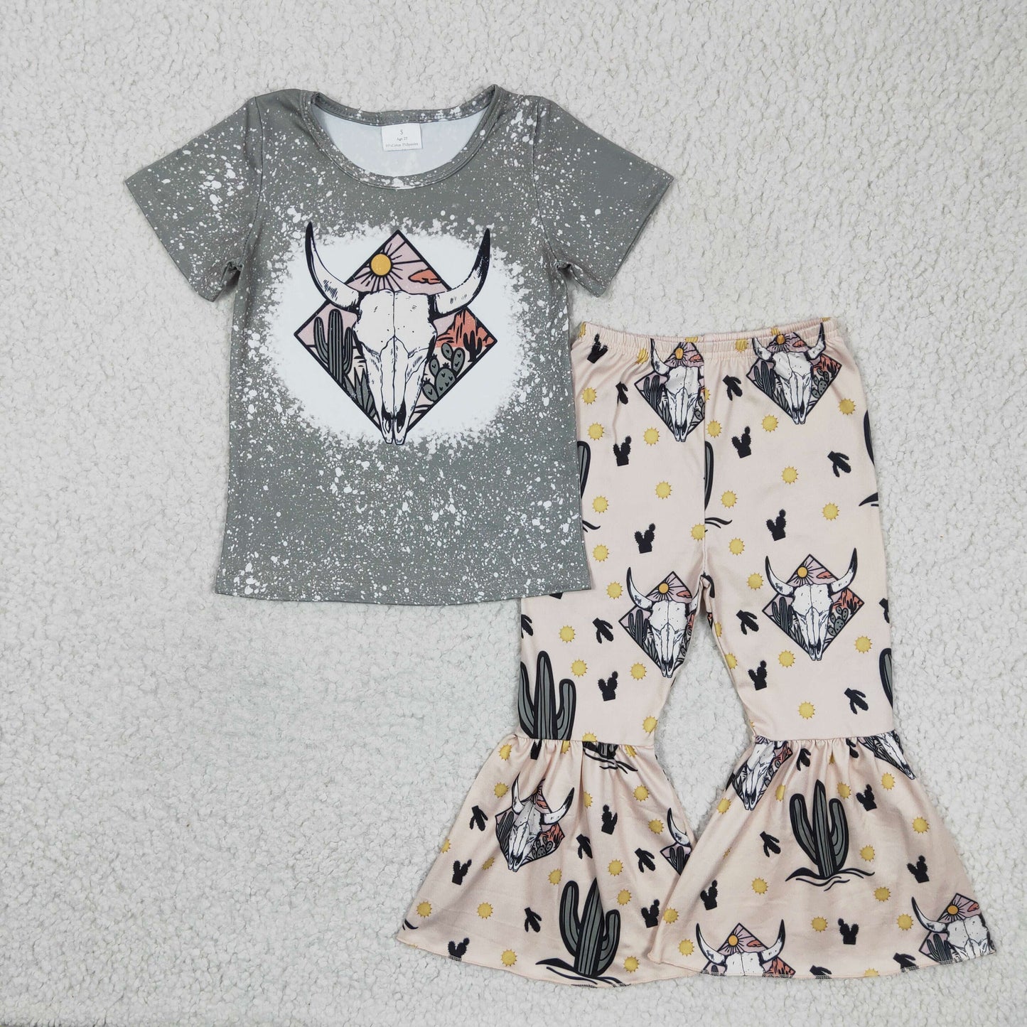 GSPO0319 girl summer gray short sleeve top and cow cactus print bell pants set